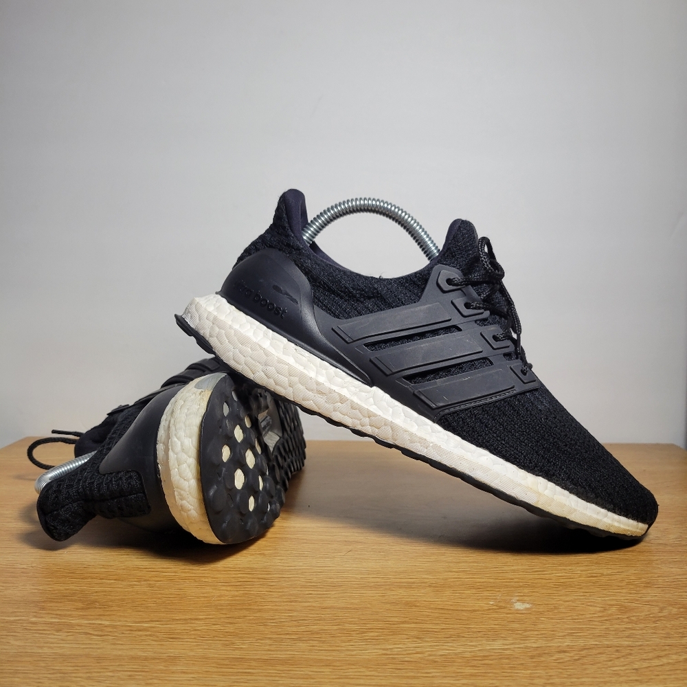 Adidas Ultraboost 4.0 Women's Size 8 Running Shoes Core Black FAST SHIPPING